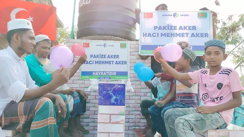 Bangladeş 6 Çeşmeli Su Kuyusu