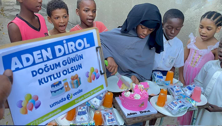 🎂 Afrika’daki Yetimlere Doğum Günü Mutluluğu 🎁