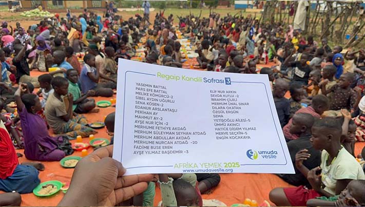 Afrika Umut Aşevi | Regaip Kandili Yemeği